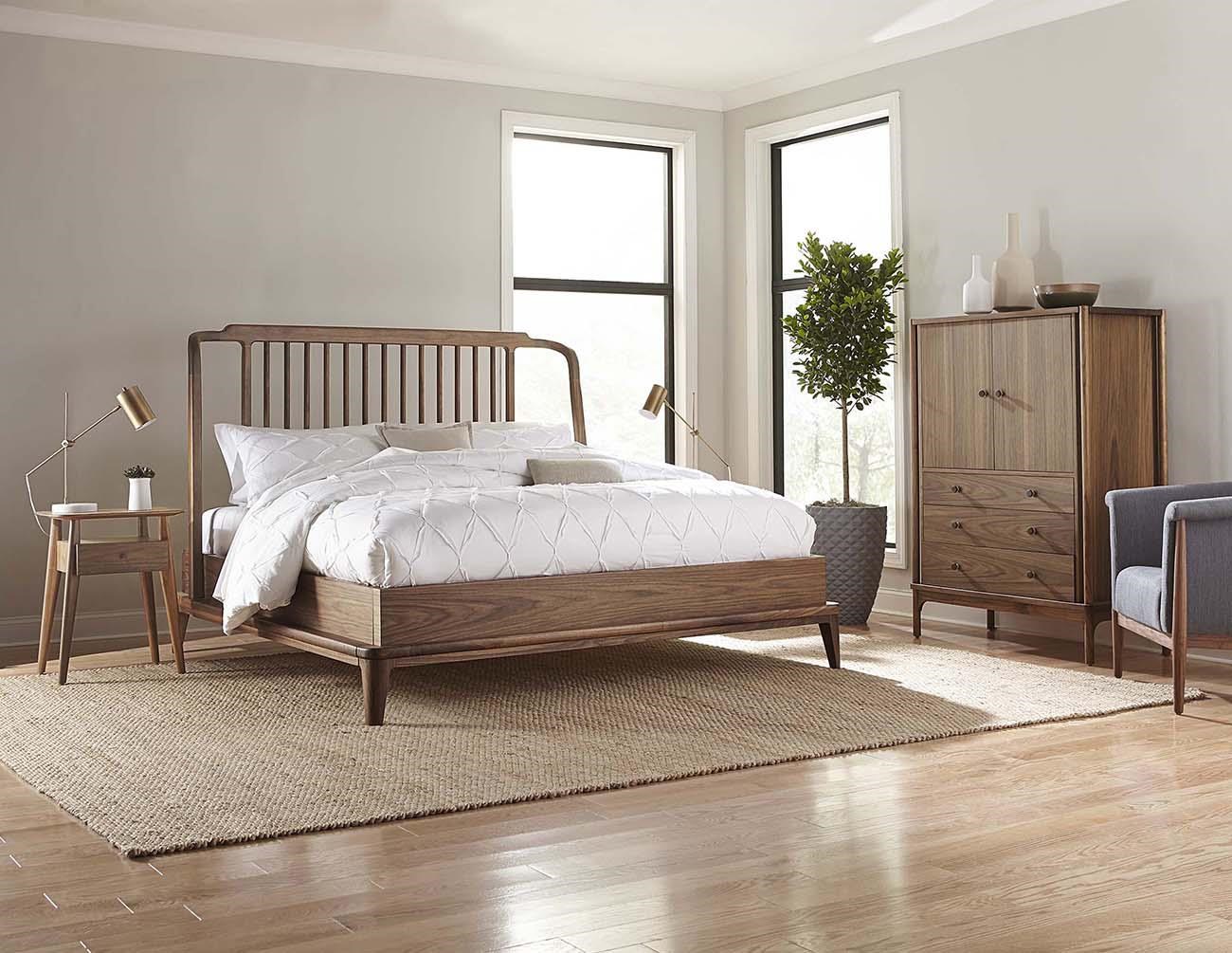 Stickley Walnut Grove 9910 Q WNT Mid Century Modern Queen Spindle